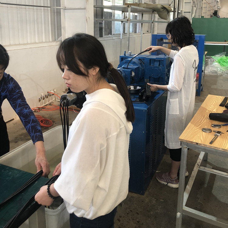 橡膠擠出機5 (2)_副本.jpg