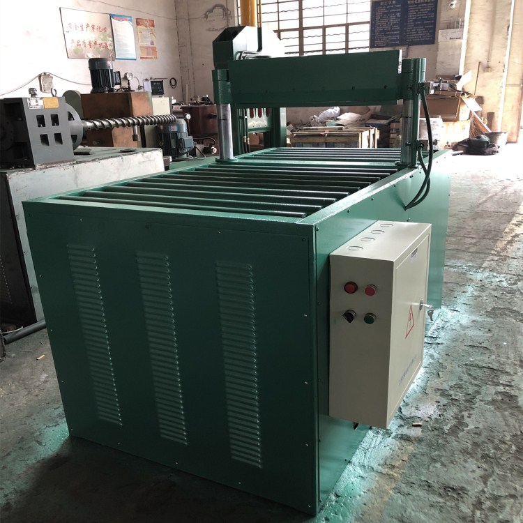 臺式切膠機(jī)33.jpg